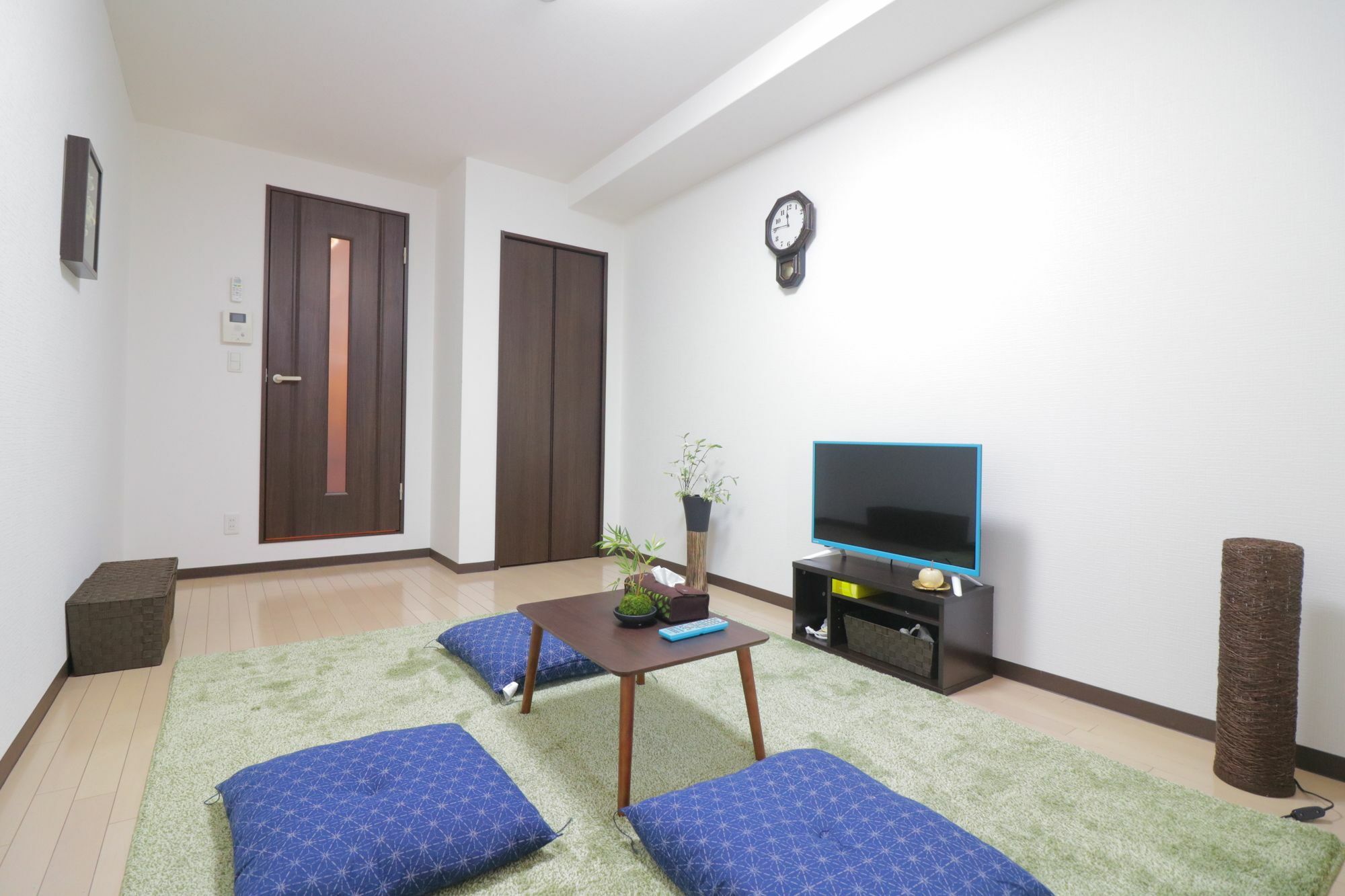 Hg Cozy Hotel No 38 通天閣前 Osaka Exteriör bild